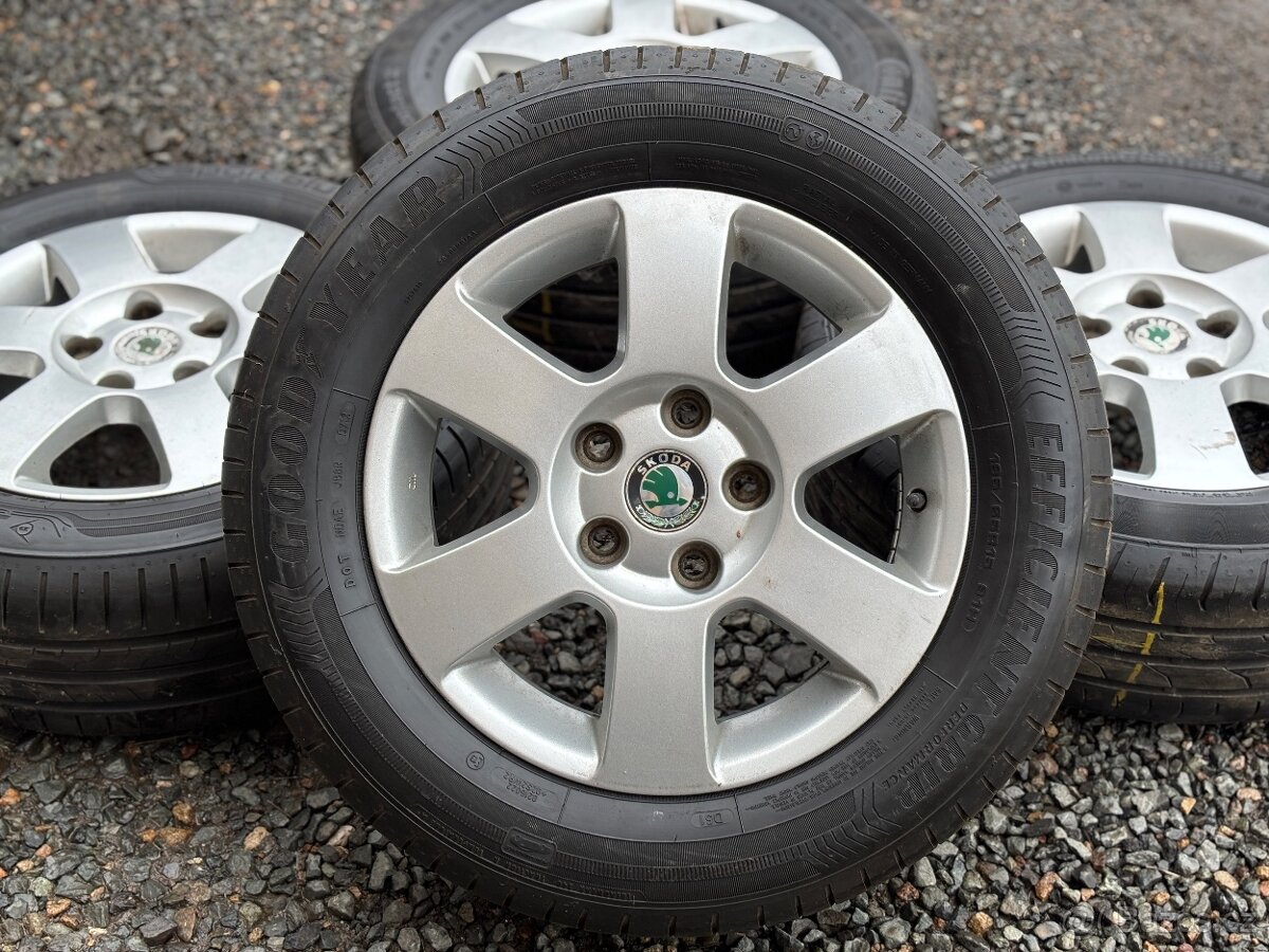 Alu orig letní sada Škoda 5x112 6J ET47 195/65 R15
