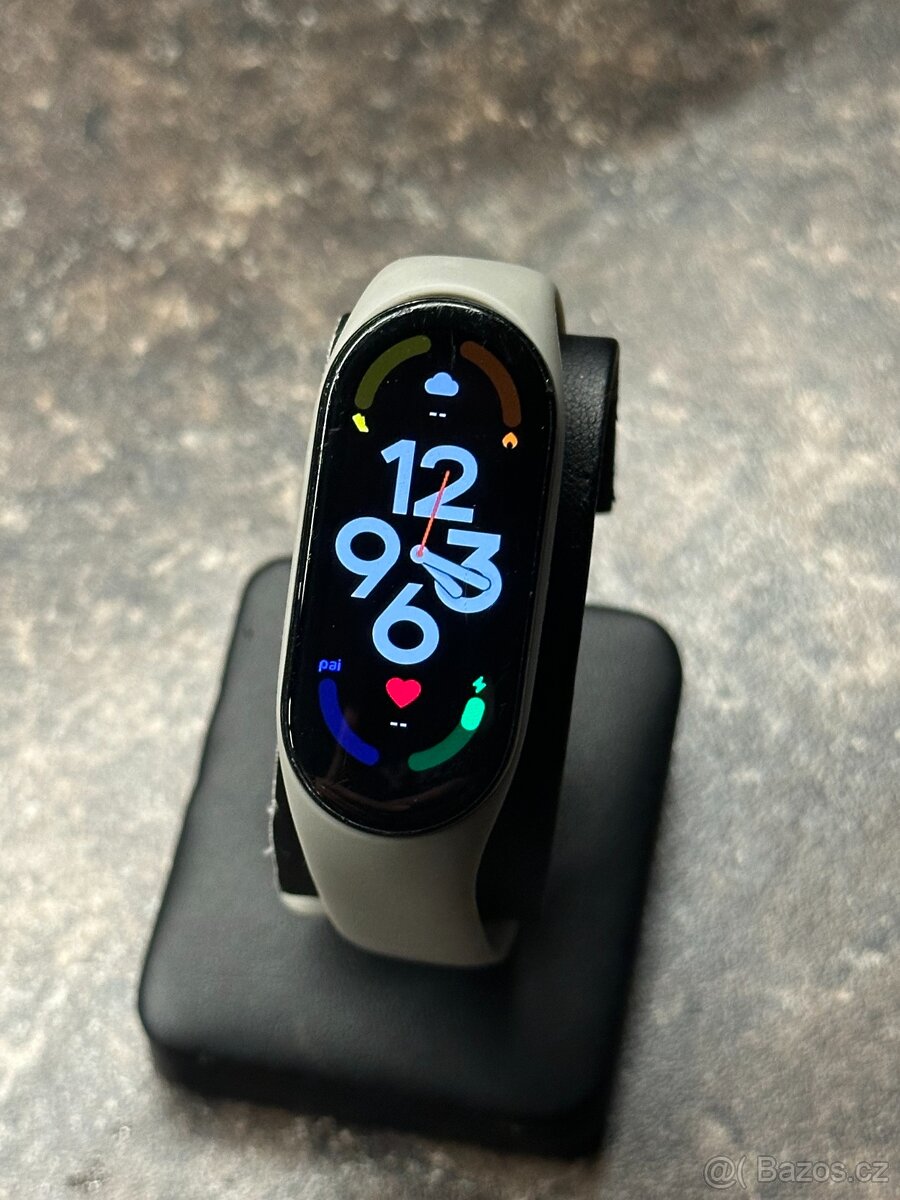 Chytrý náramek Xiaomi Smart Band 7 černý/běžový