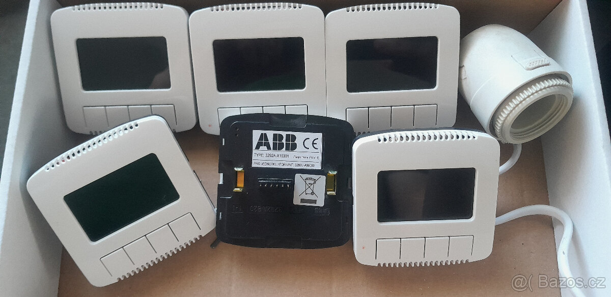 Termostat ABB Digitální Tango 3292A termohlavice zónové