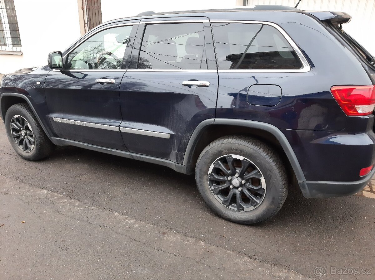 Jeep grand cherokee WK 2