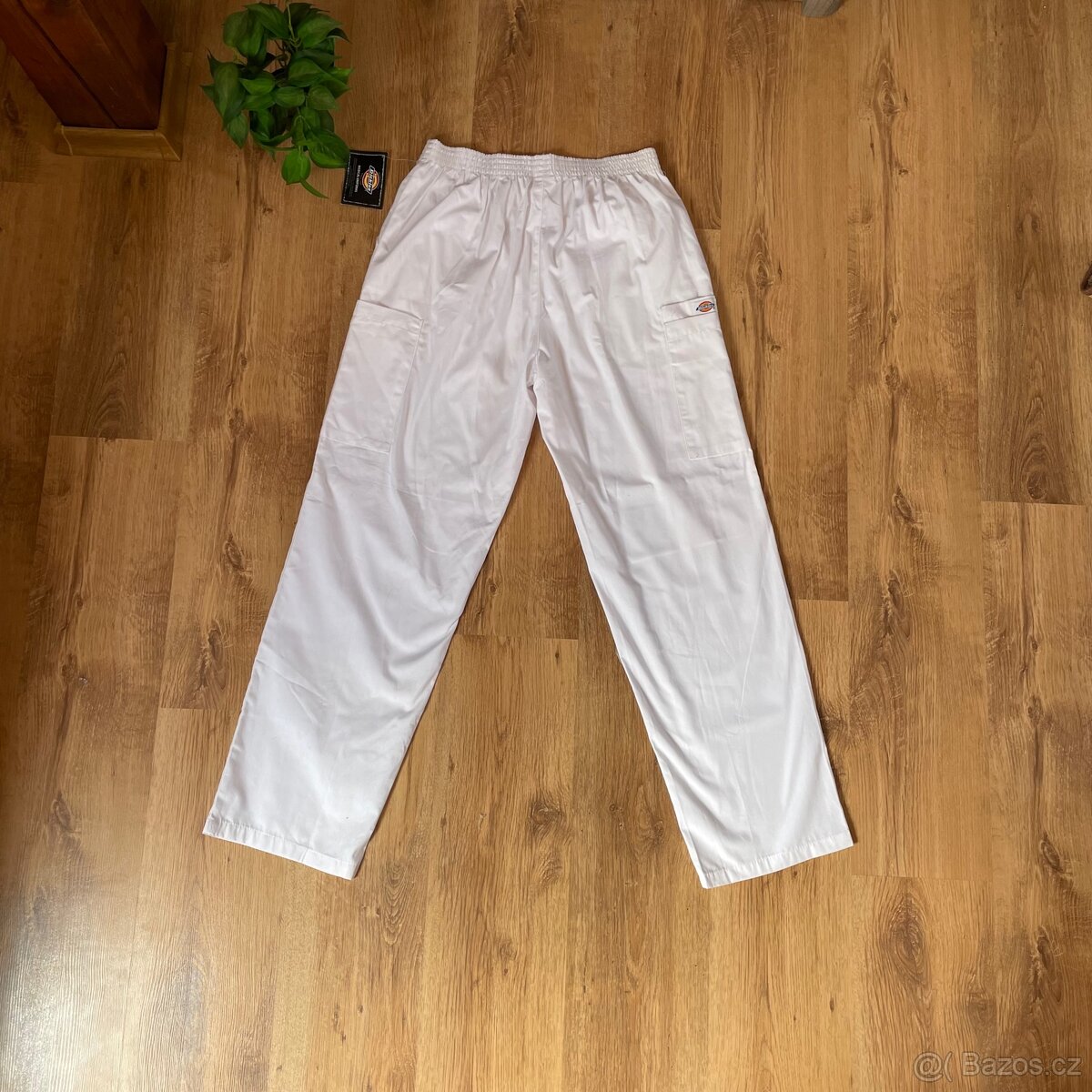 Bílé dickies kalhoty velikosti L