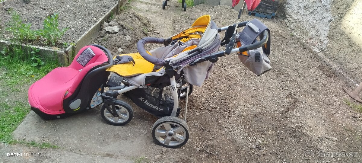 Kočárek a autosedačka