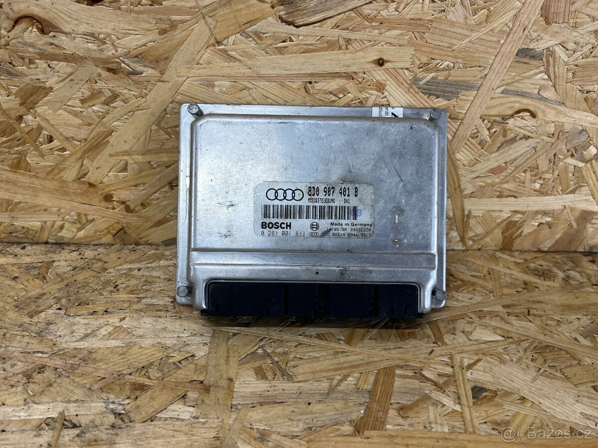 ŘÍDICÍ JEDNOTKA MOTORU 8D0907401B