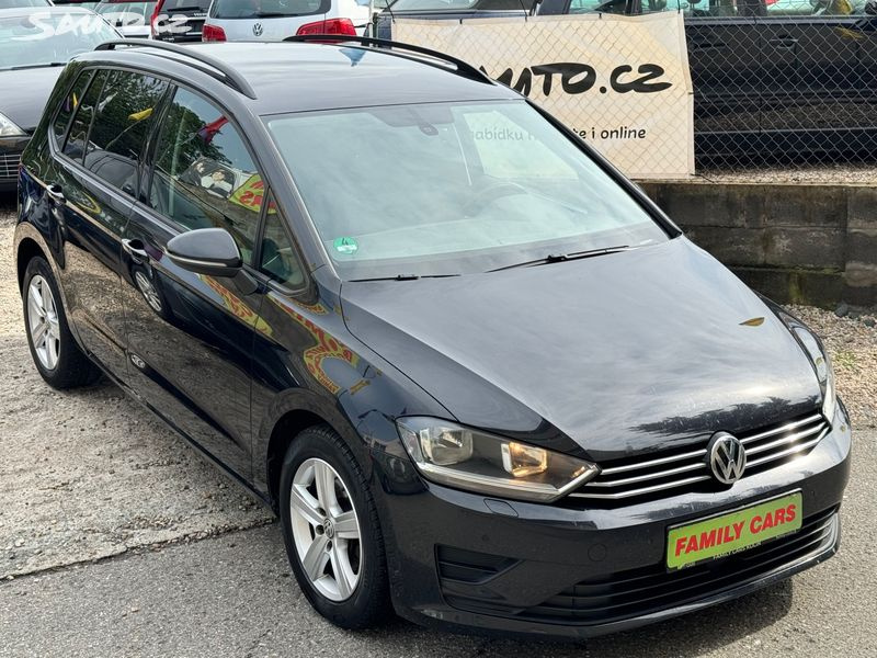 Volkswagen Golf Sportsvan, 1.2,81KW,2.MAJ,VÝHŘEV,PARKING