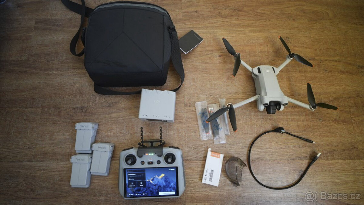 DJI Mini 3 Pro - Fly More Combo, výška 500m – 17 500 Kč
