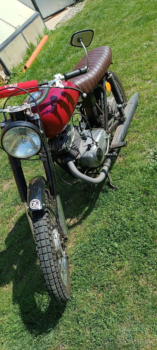 ČZ 175 477