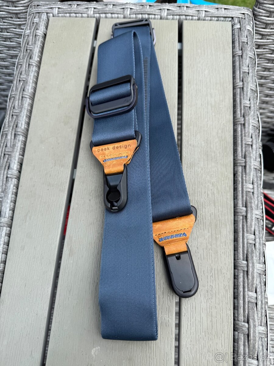 Peak Design Slide midnight blue