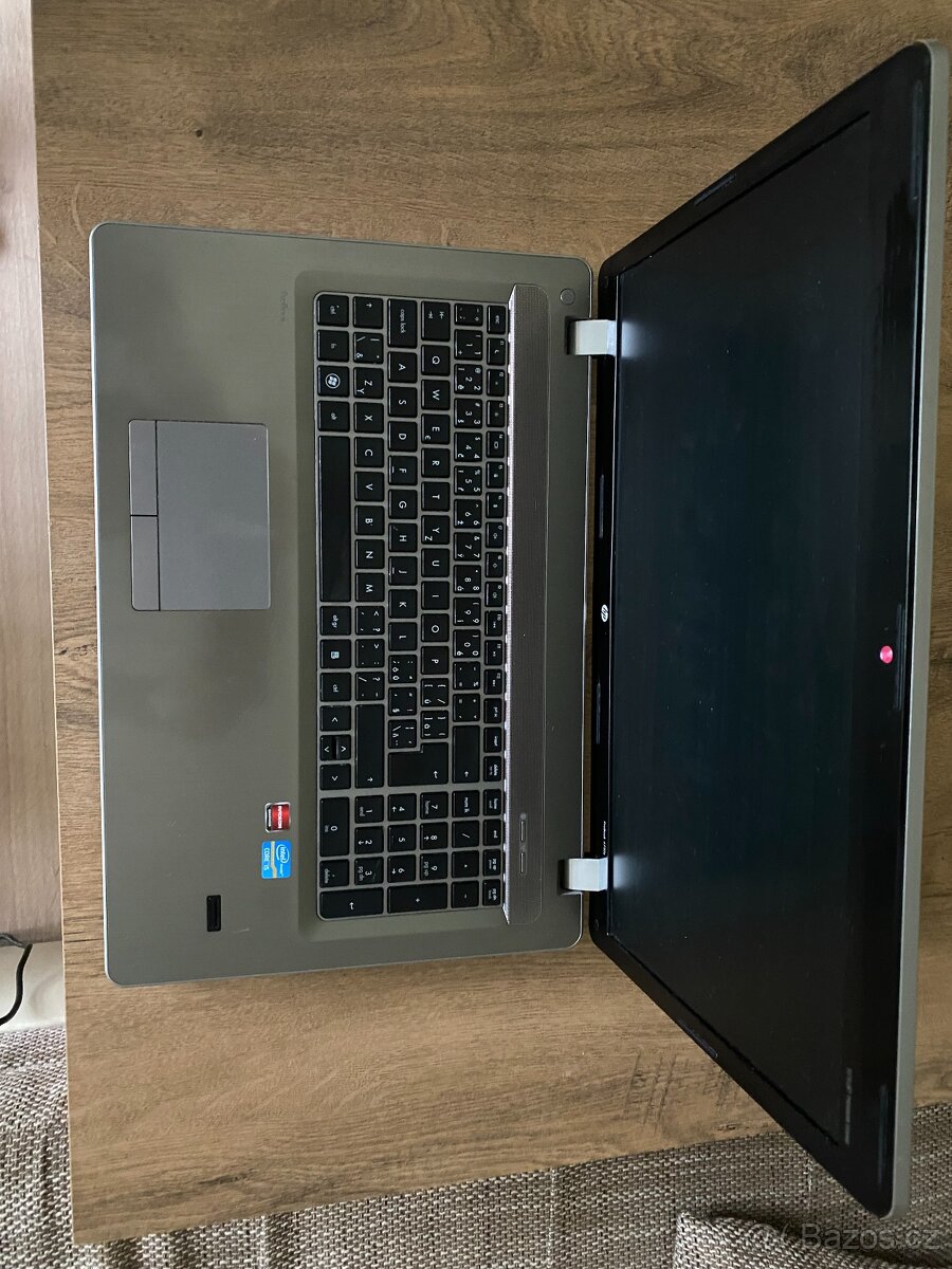 HP 4730 17"