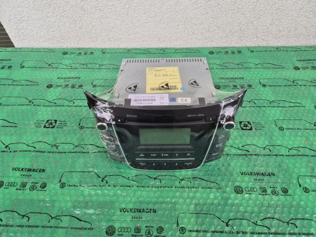 autorádio s CDMP3 , Bluetooth Hyundai I30 (GD) RR170A6210GU