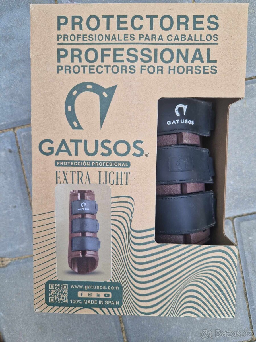 Drezurní kamaše Royal GATUSOS přední.