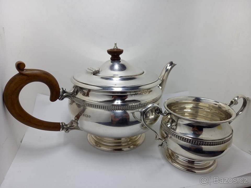 Starožitná stříbrná konvice s cukřenkou, investiční