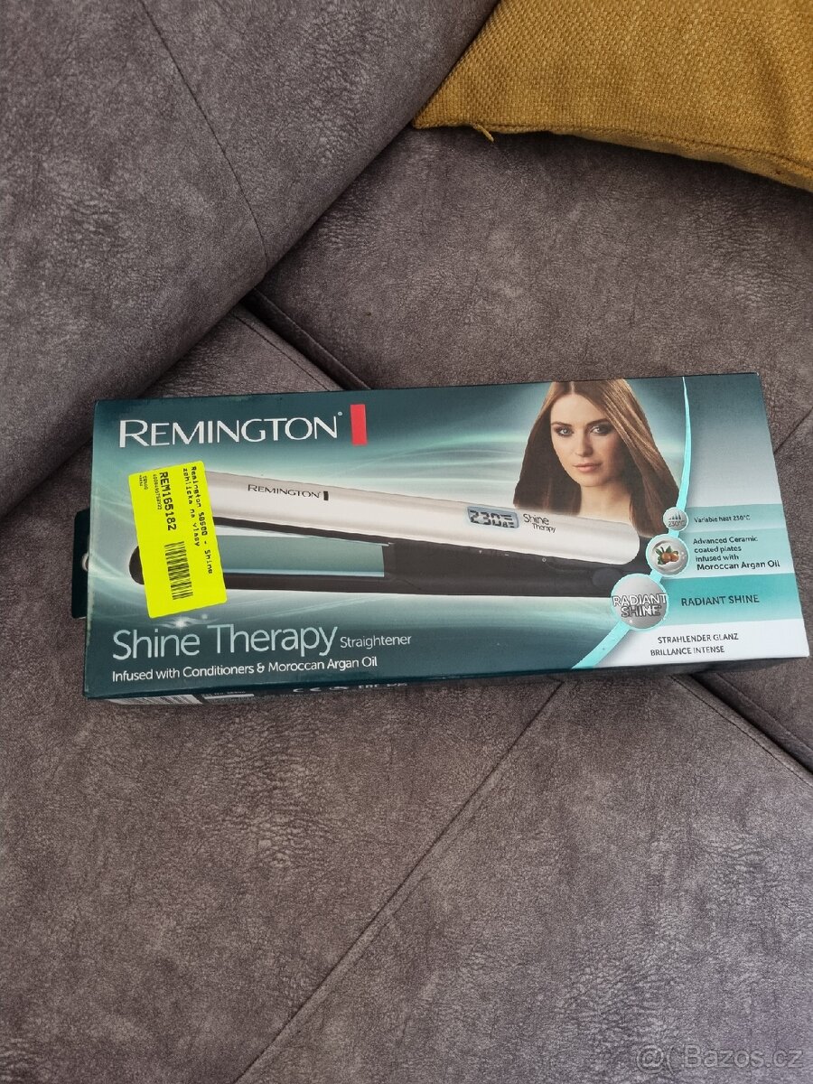 Žehlička na vlasy Remington Shine Therapy
