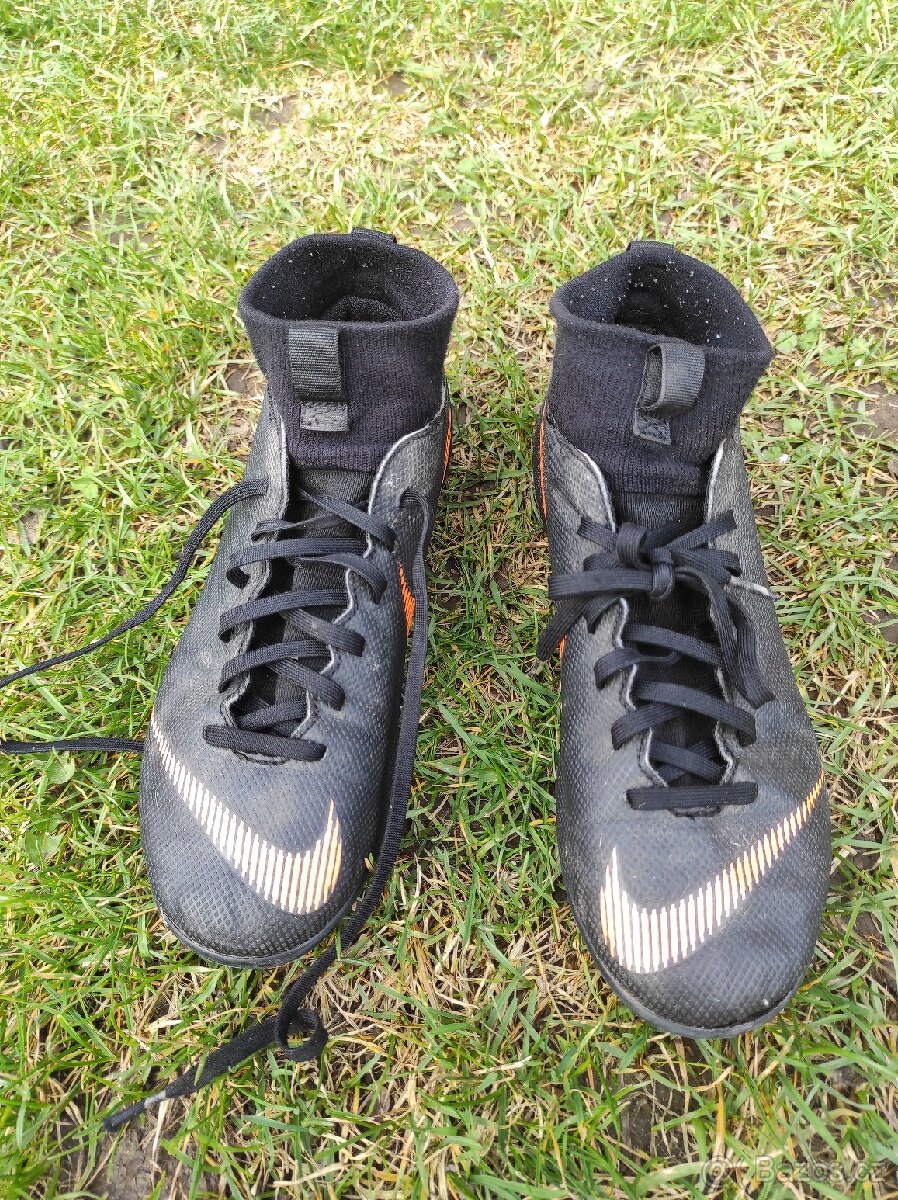 Kopačky Nike Mercurial vel. 38 (24 cm)