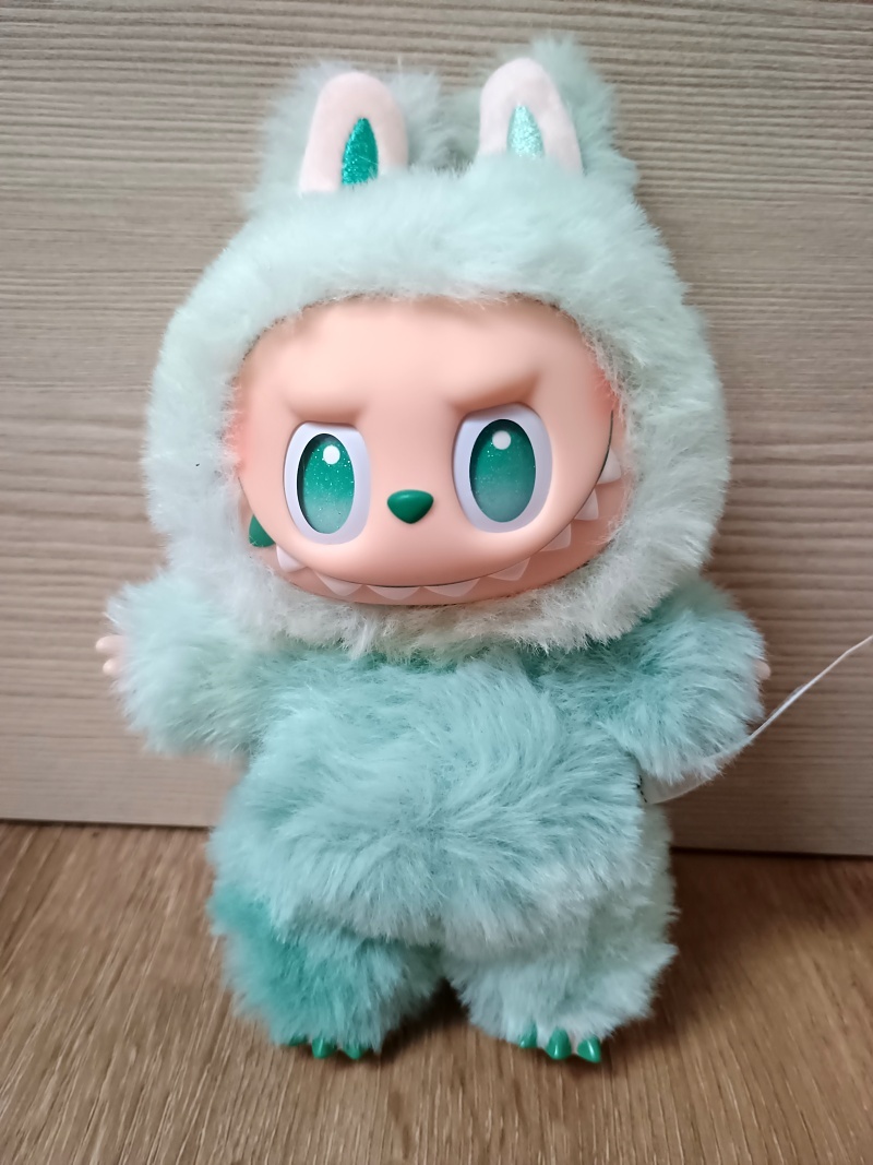 Originál Labubu POP MART - Serenity