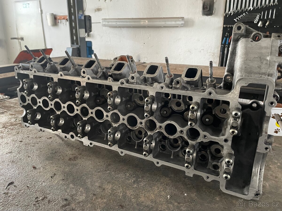 M57 306d2 hlava motoru