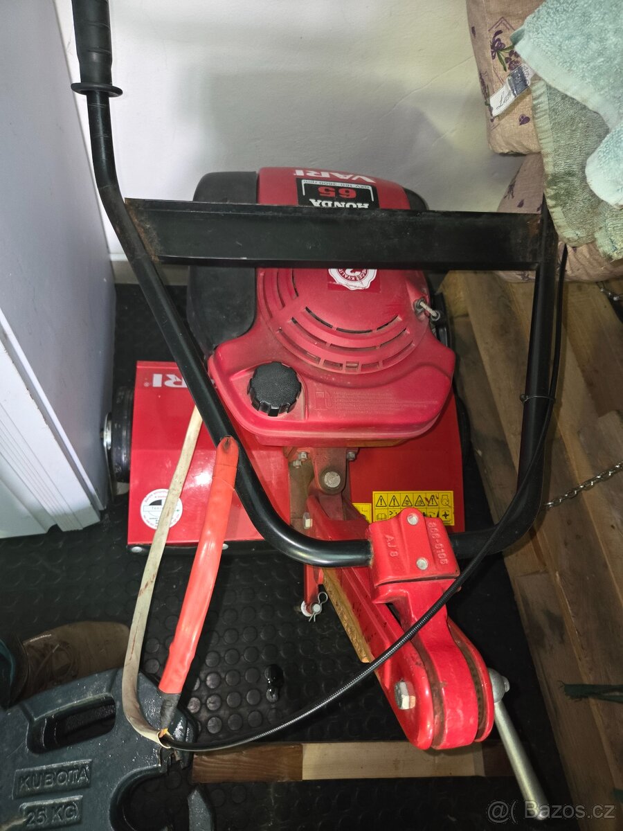 Vertikutátor + plečka