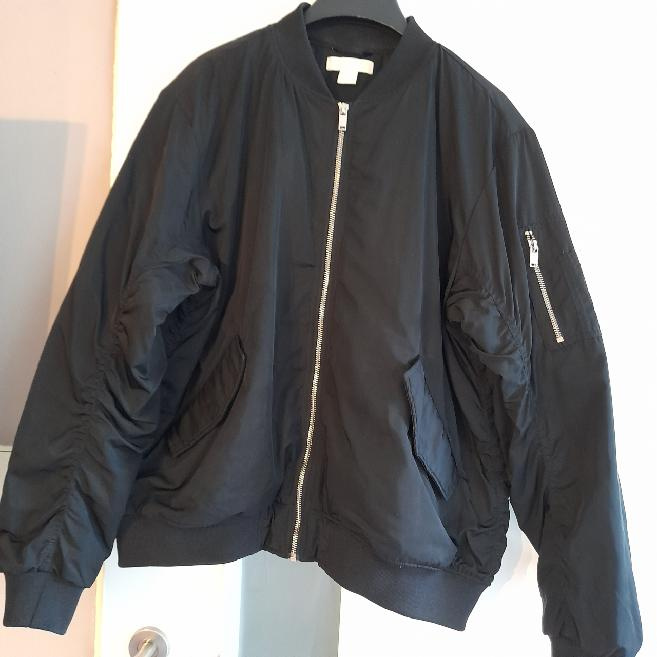 Černý bomber H&M