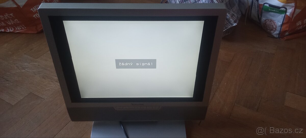 LCD TV venturer