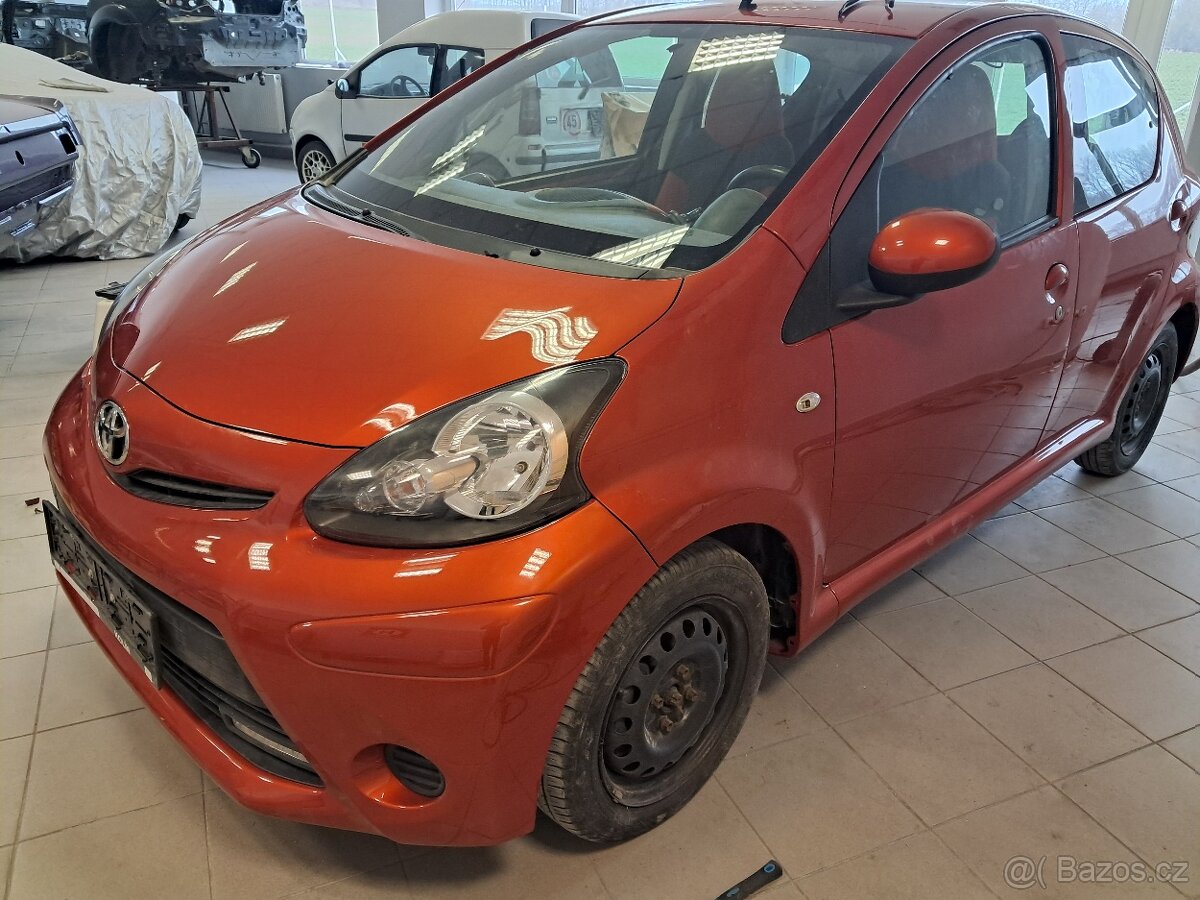 TOYOTA AYGO 1,0i, benzín, 5-ti dveřový, Facelift