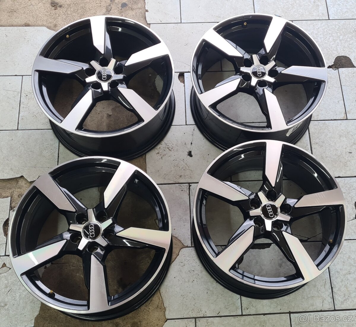 Alu kola originál AUDI TT/TTS/TTRS 5x112 r19
