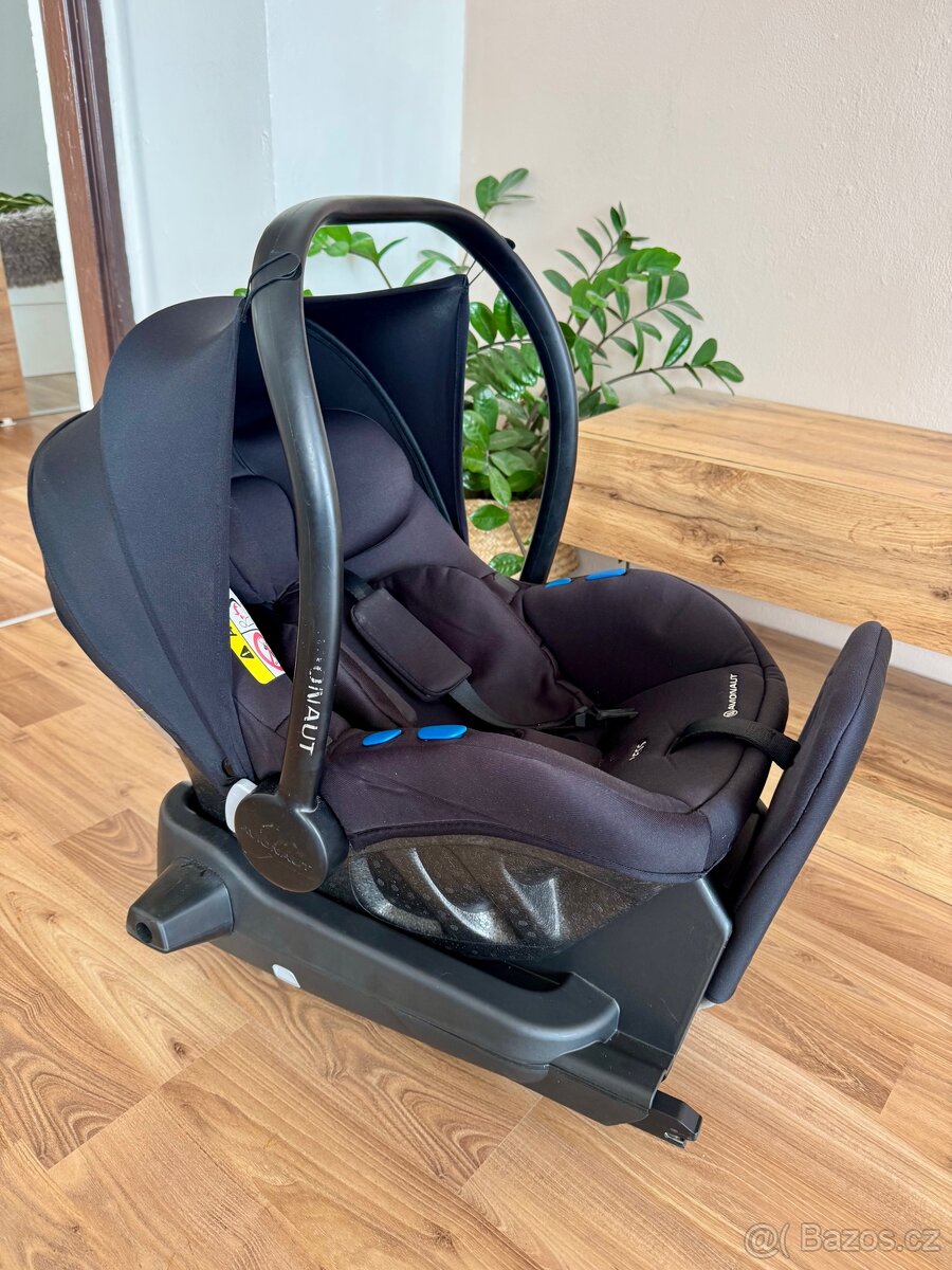 Autosedačka Avionaut Pixel Pro Black + základna IQ Pro