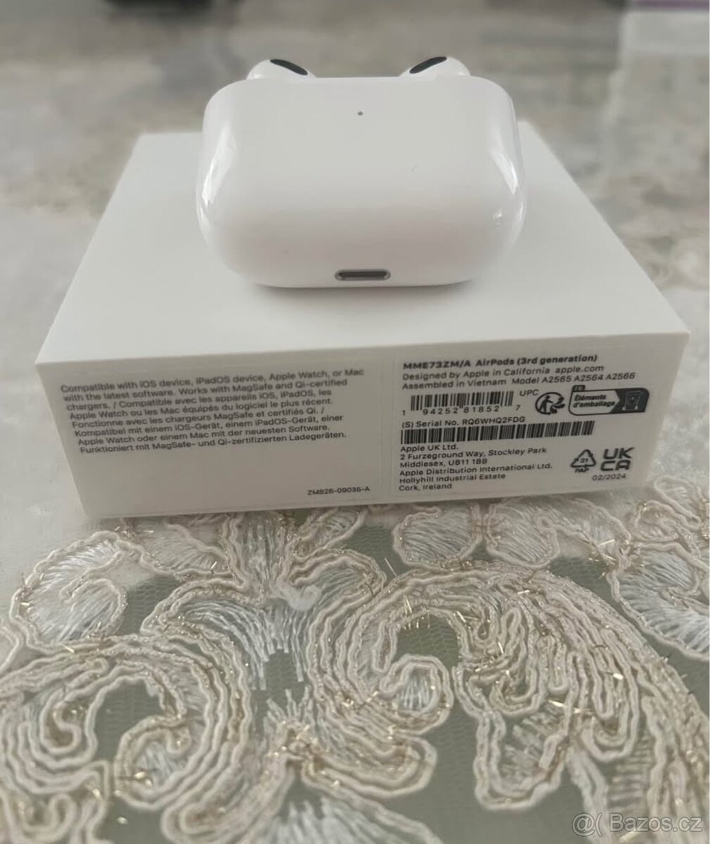 AirPods 3