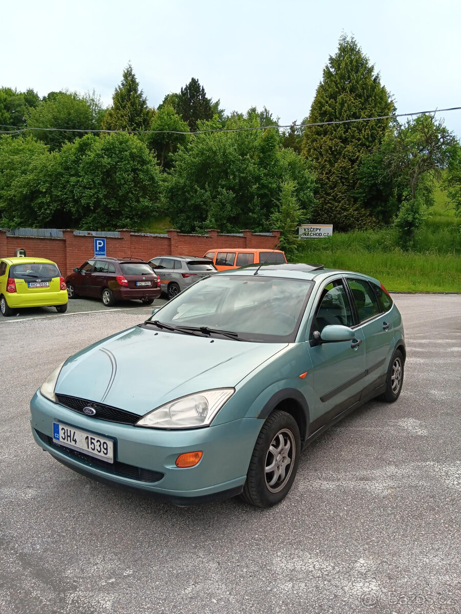 prodám Ford Focus 1,8 2000