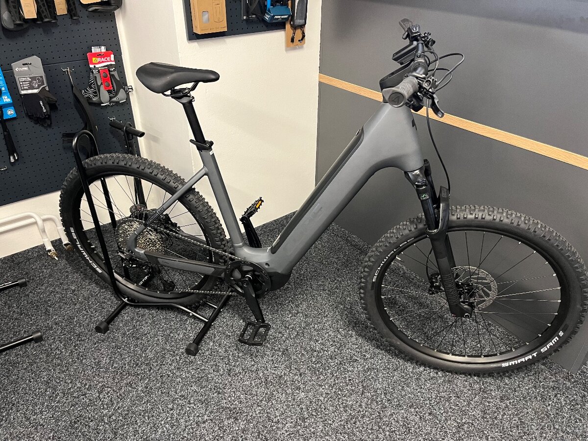 Cube Reaction Hybrid RACE 750 2024 NOVÉ