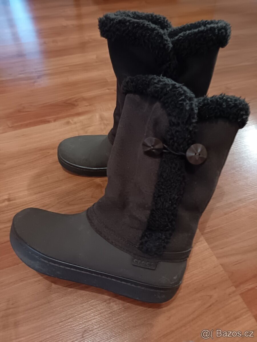 zimní boty, sněhule crocs w7