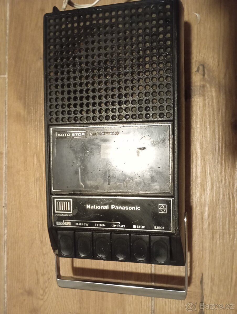 Kazetový přehrávač national panasonic