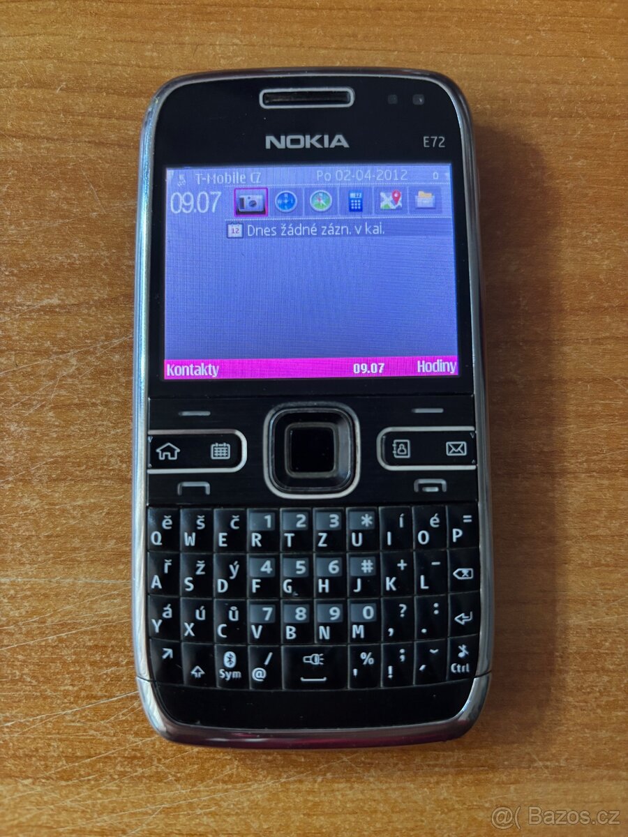 Nokia E72