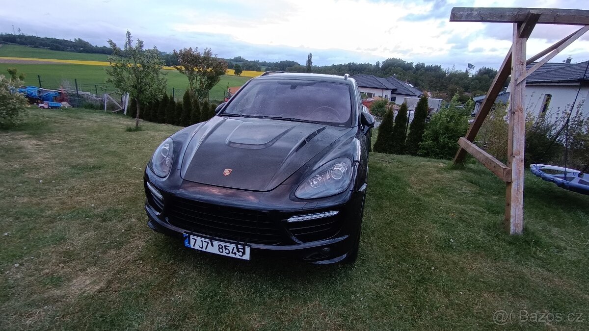 Porsche cayenne 4.8 V8 turbo Haman
