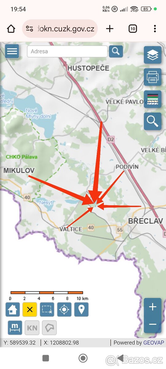 Prodej vinice a zahrady 931m2. 2 chaty do 80m2
