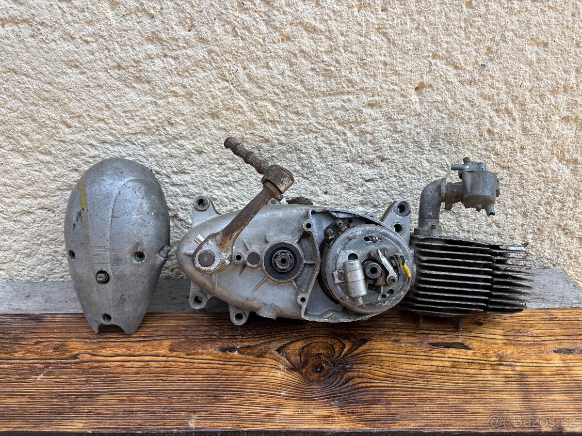 Jawa 05 pionyr motor