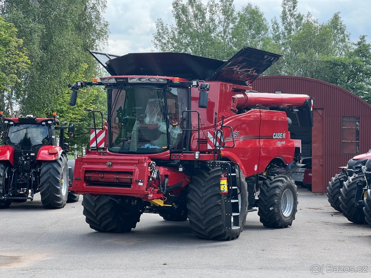 Case IH AF 8250 kolový