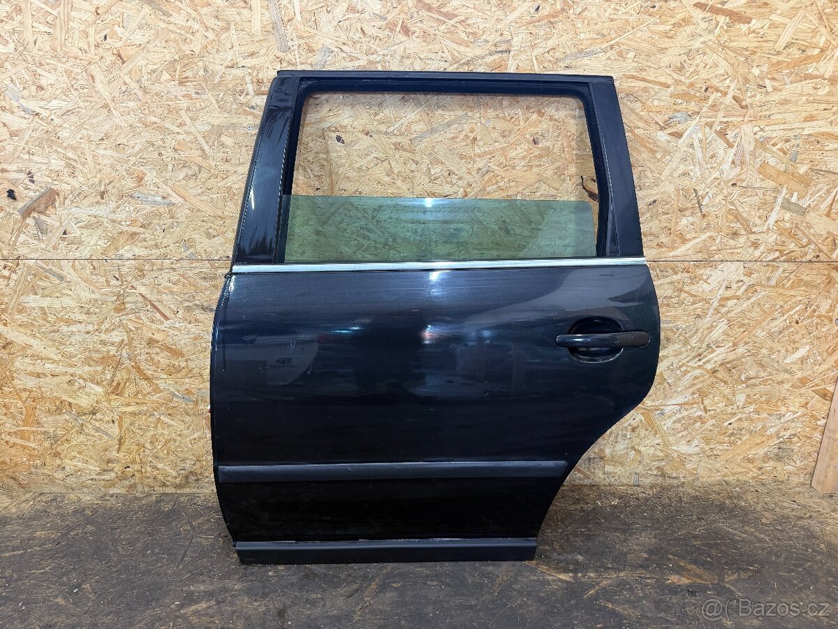 LEVÉ ZADNÍ DVEŘE VW PASSAT B5.5 KOMBI