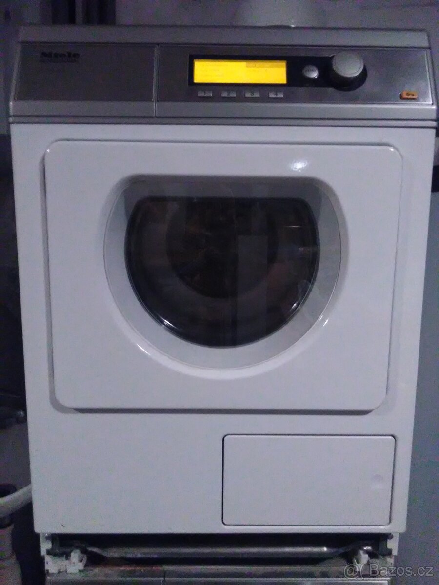 Sušička Miele Professional PT 7136 Plus