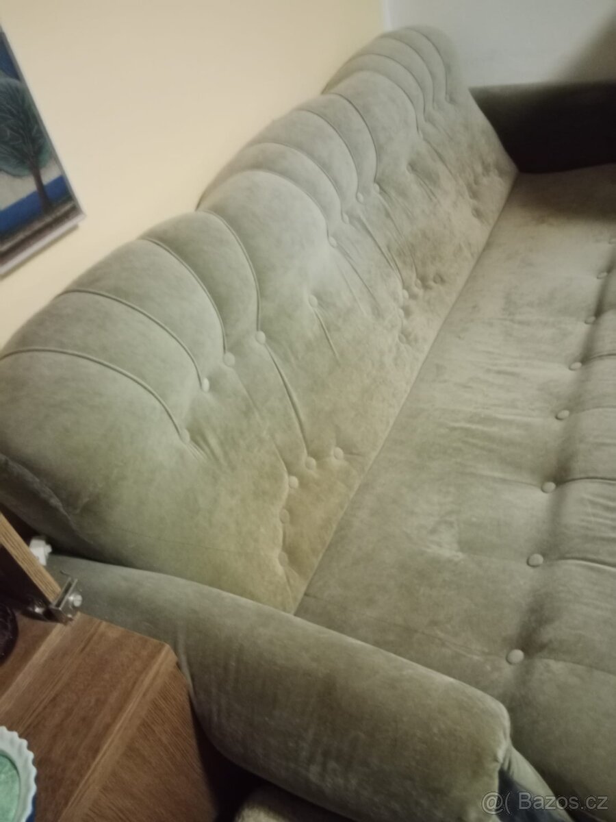 ZDARMA za odvoz - Rozkládací pohovka s úložným prostorem