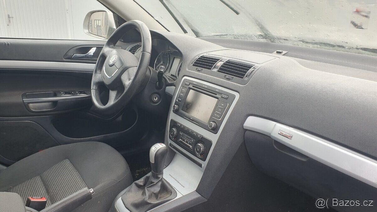 Škoda Octavia II,scout,1.8tsi,BZB,118kw,2011,airbagy