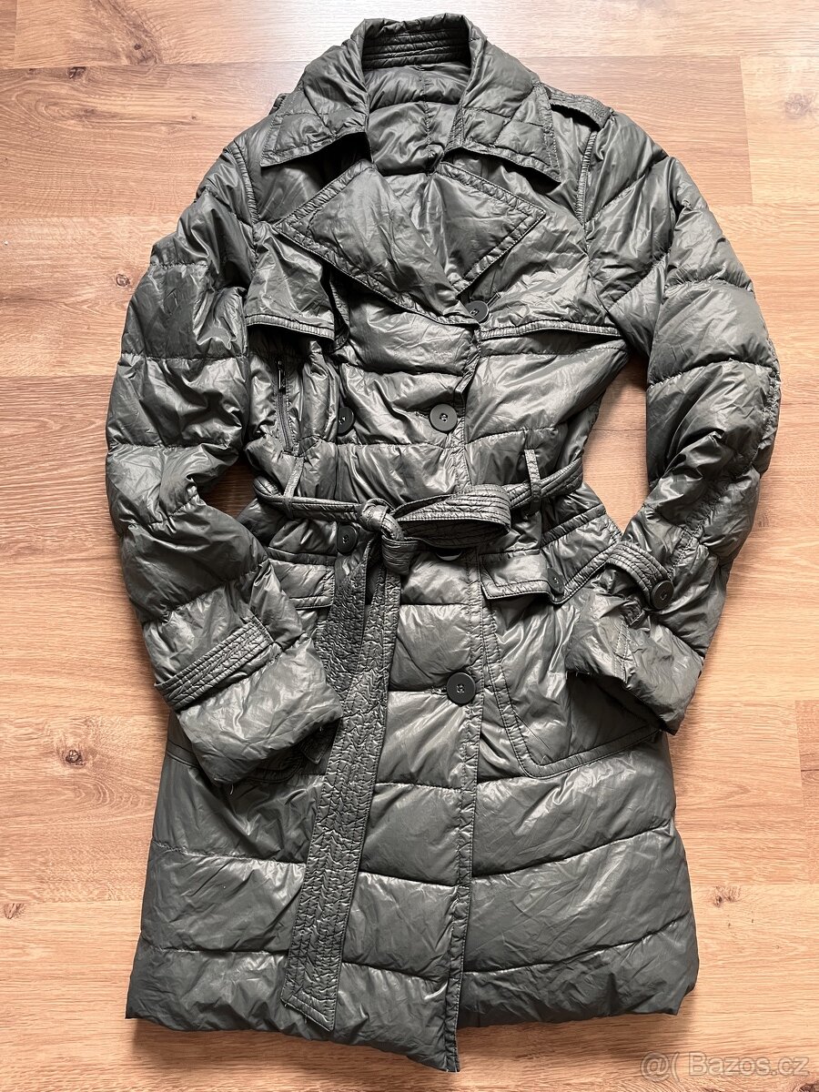 Peřový kabát , velikost S-M