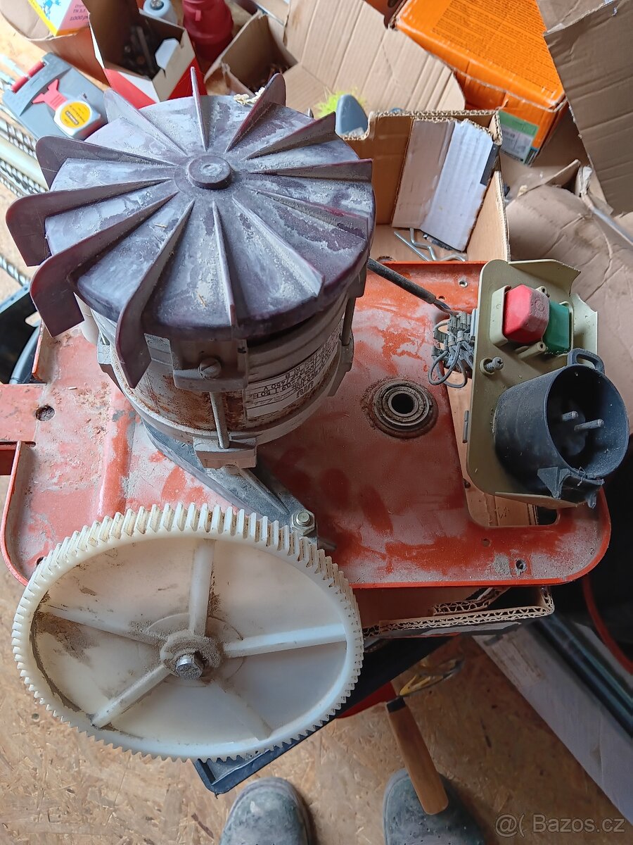 Motor pro míchačku Lescha