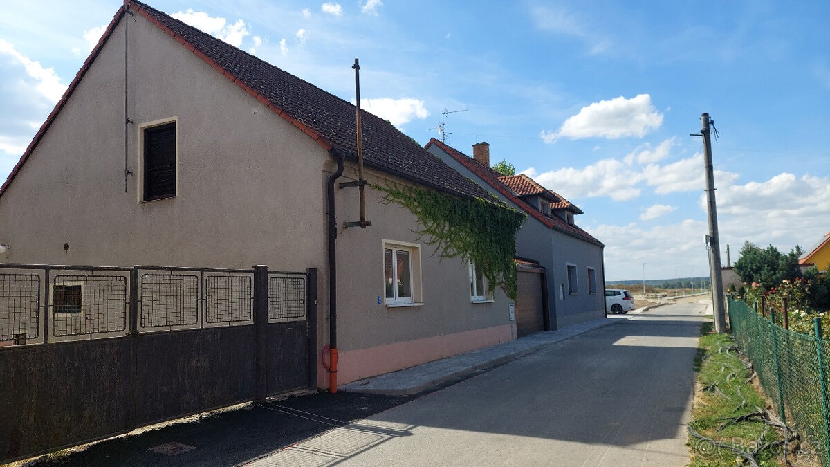 Dům 3+1 s velkou zahradou v Lodenici u Mšeckých Žehrovic