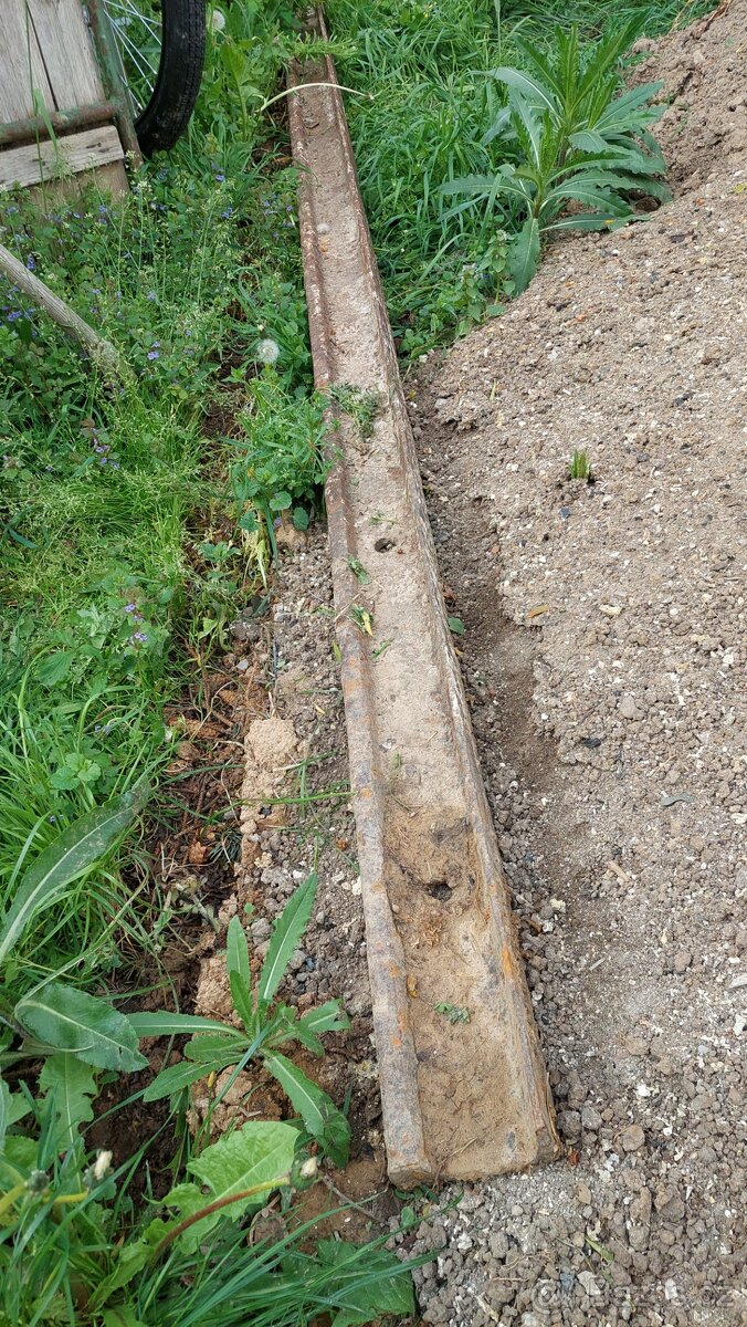 Železné íčko/kolejnice z demolice 12cm