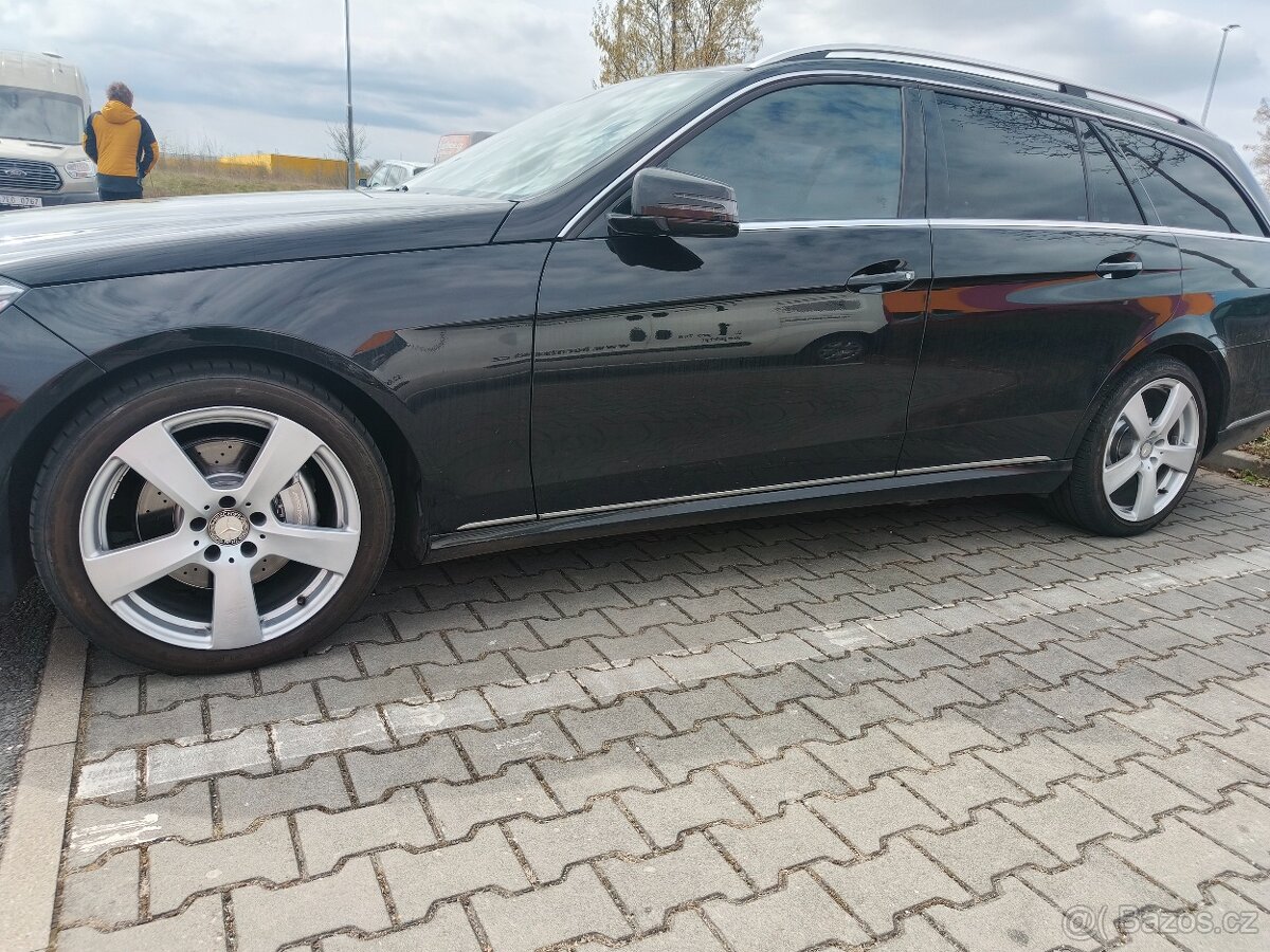 W212 245/40 R18 letní pneumatiky
