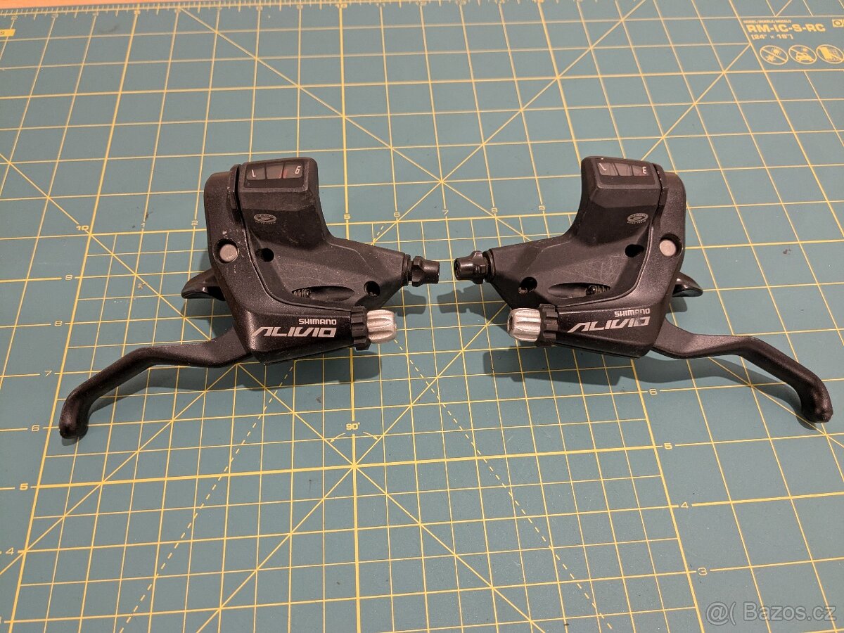 Řadící a brzdové páčky Shimano Alivio 3x9