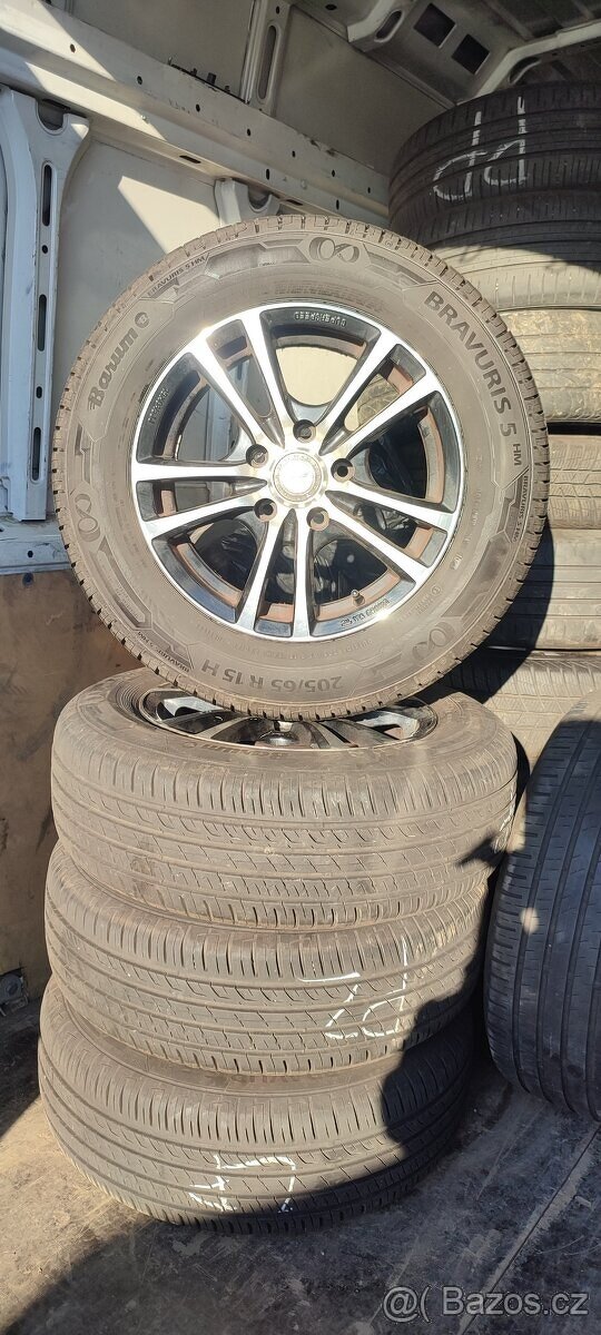 15´´ Letni alu Nissan atd 205/65 R15 5x114,3