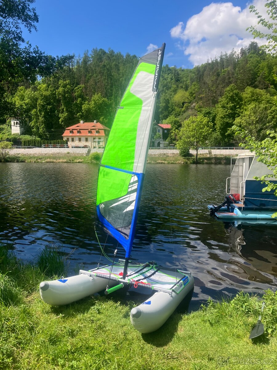 Nafukovací katamarán Minicat Guppy