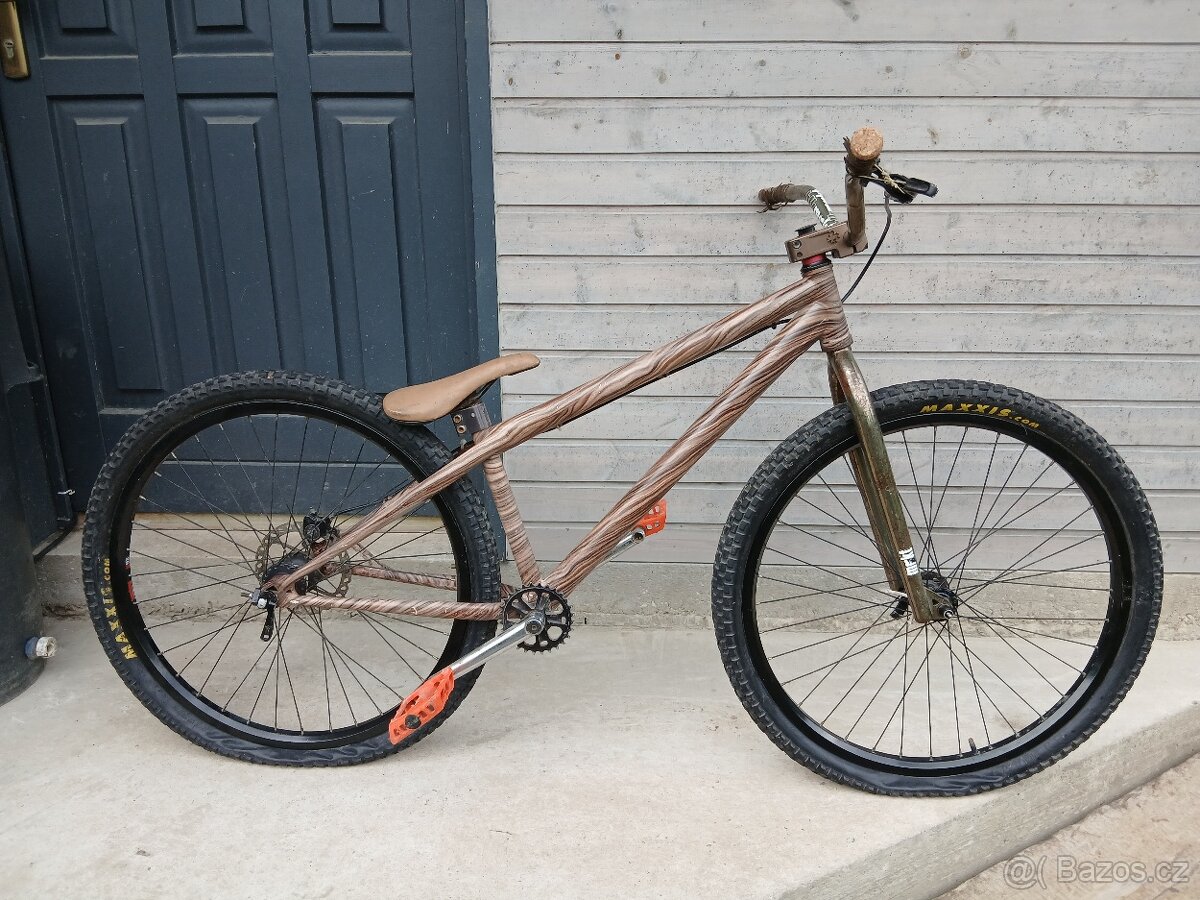 DJ dirt kolo MTB BMX