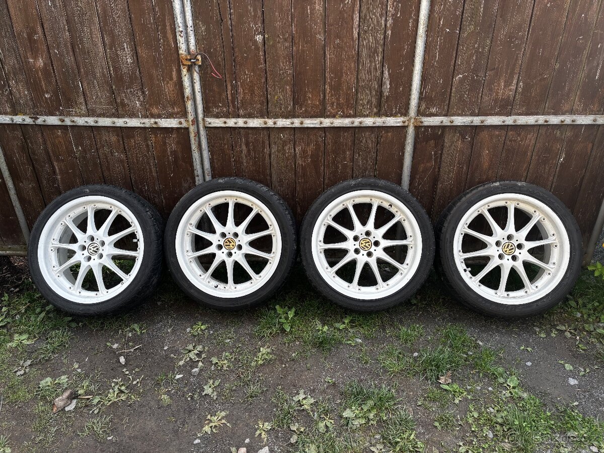 Sada alu kol 5x100 r18 s pneu 225/40/18 letní pneu