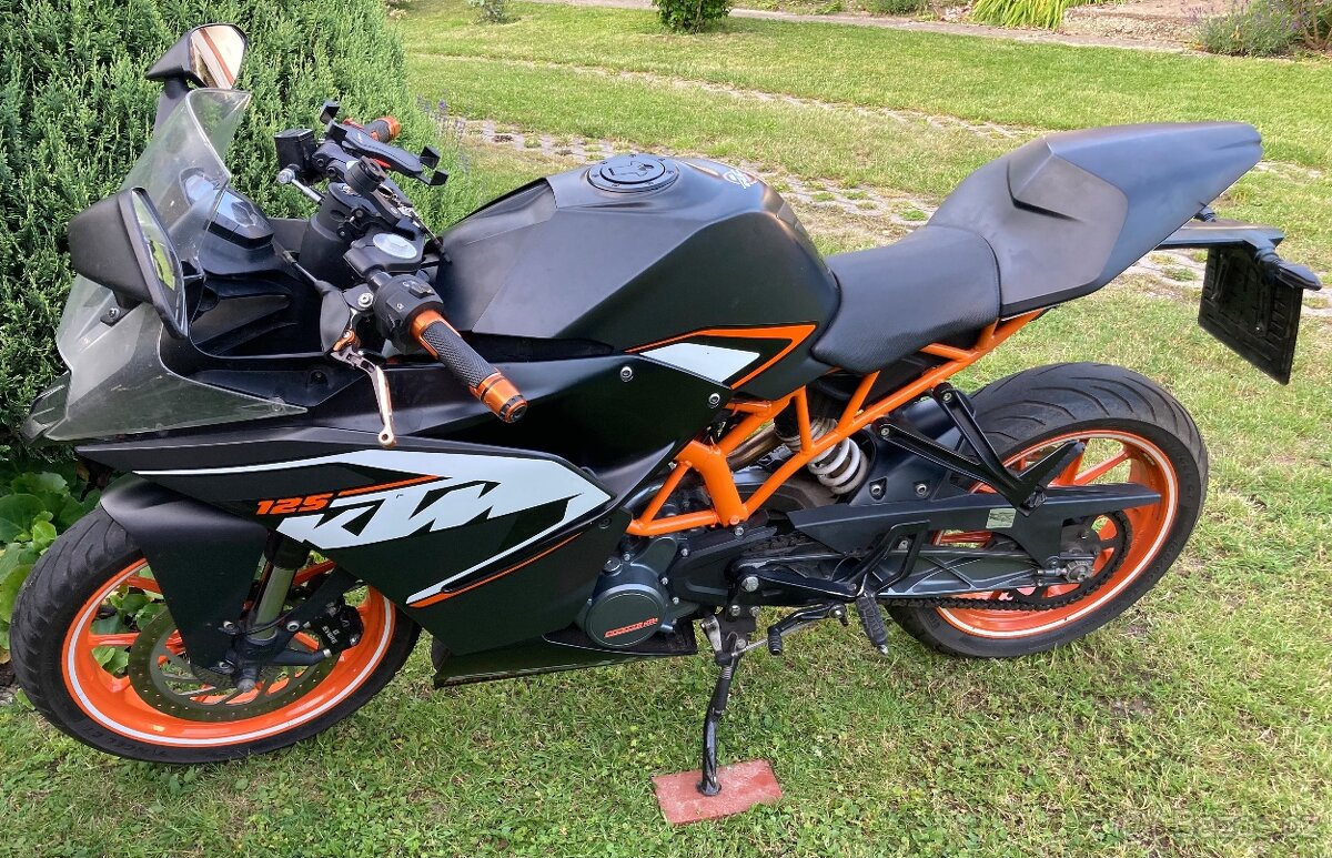 KTM RC 125 + ZDARMA nový sedlový vak a nepromok kombinéza